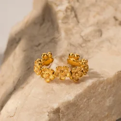 By St�r Blomster Ring - Forgyldt